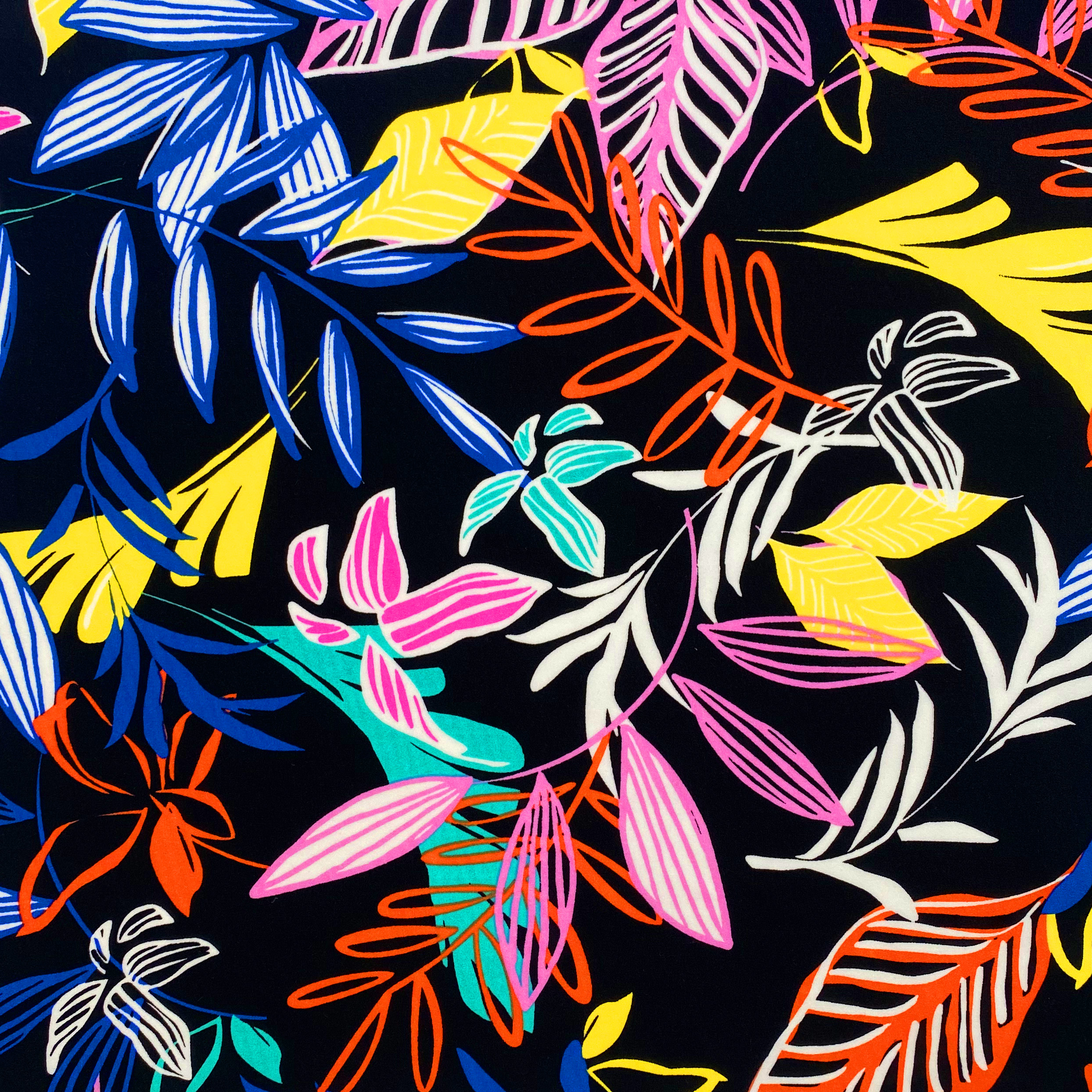 80% NYLON 20% SPANDEX WEIGHT 250 GSM WIDTH 127 CM LEAF PRINTED INTERLOCK NYLON FABRIC