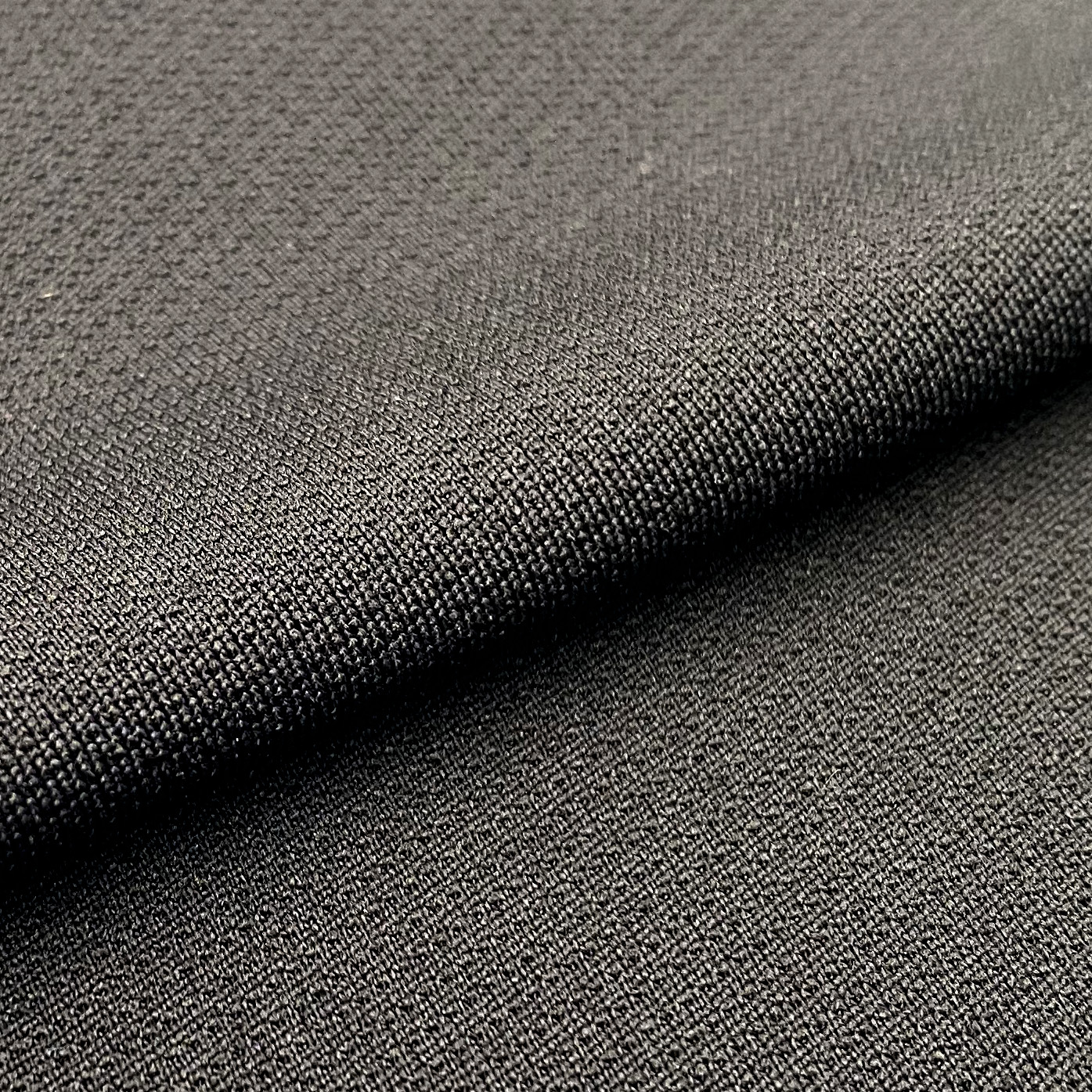 100% POLYESTER WEIGHT 100 GSM WIDTH 155CM BLACK QUICK-DRYING FABRIC